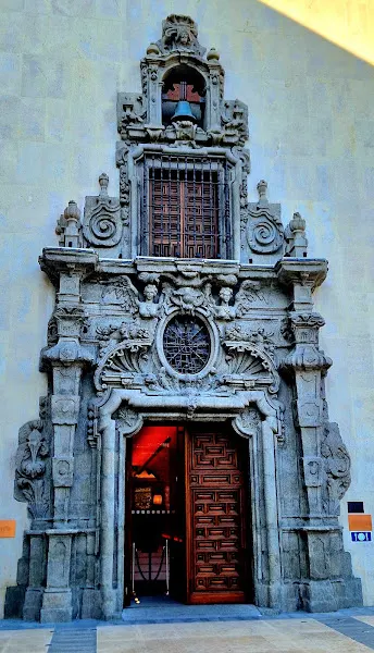 elMONTE de Madrid - Casa de empeños en Madrid - foto 2