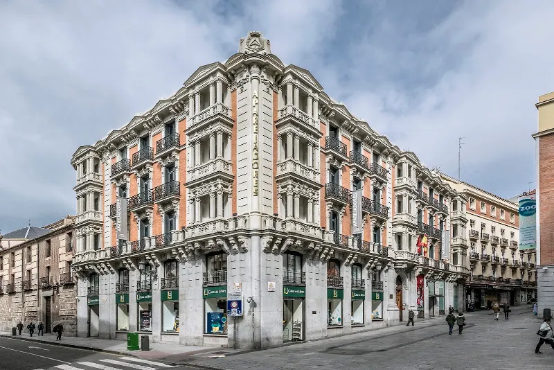 Colegio Oficial de Aparejadores y Arquitectos Técnicos de Madrid - APAREJADORESMADRID