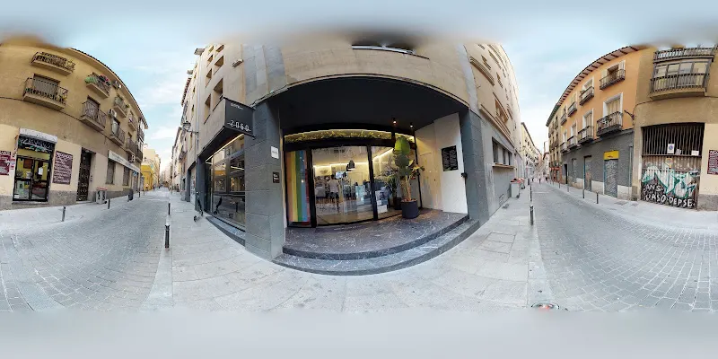 2060 The Newton Hostel - Hostal juvenil en Madrid - foto 2