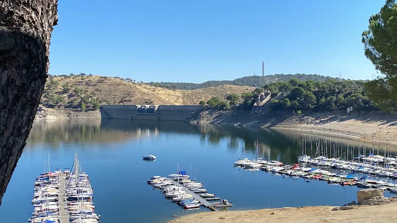 Club de Navegación Doramas - Club náutico en Pelayos de la Presa - foto 2