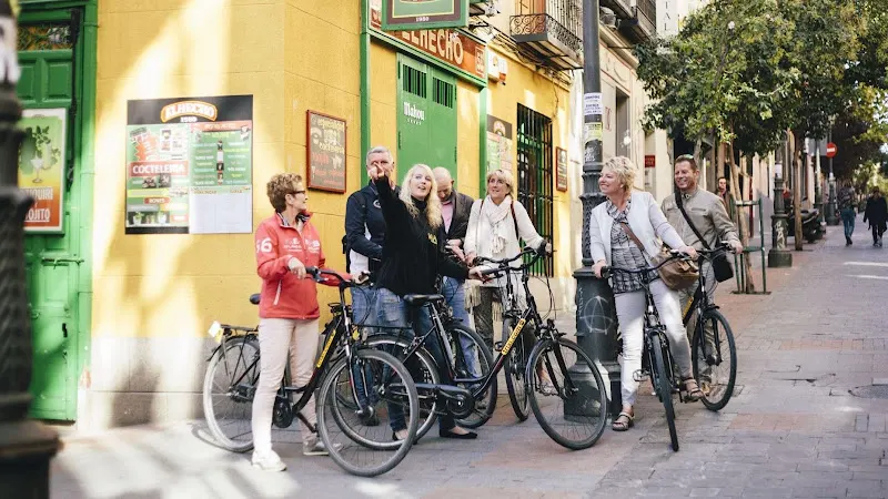 Trixi Bike Rental & Bike Tours - Servicio de alquiler de bicicletas en Madrid - foto 2