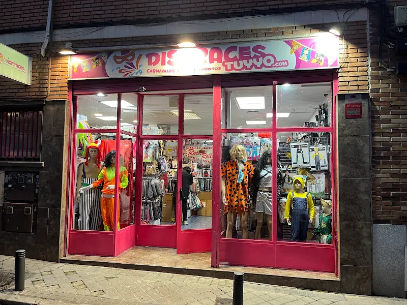 Disfracestuyyo.com - Tienda de disfraces en Madrid - foto 2