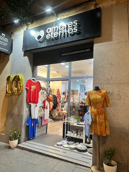 amores eternos - Tienda de ropa vintage en Madrid - foto 2