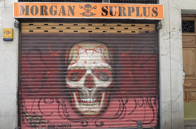 Morgan Surplus - Tienda de ropa vintage en Madrid - foto 2