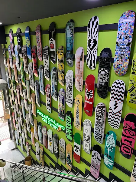 In-Gravity Retiro Tienda de Patines - Tienda de skate en Madrid - foto 3