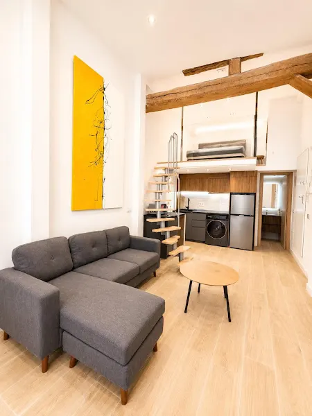INMOBILIARIA ALMANOVA - Atocha 28 - Madrid