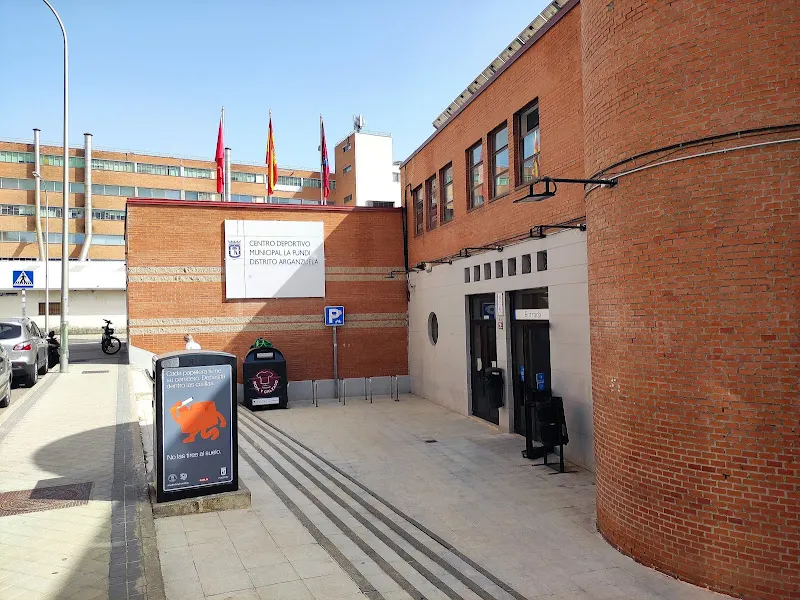 Centro Deportivo Municipal La Fundi