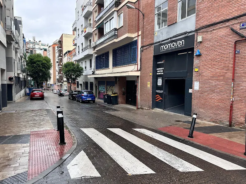 Momoven | alquiler de motos en Madrid - Agencia de alquiler de motocicletas en Madrid - foto 2