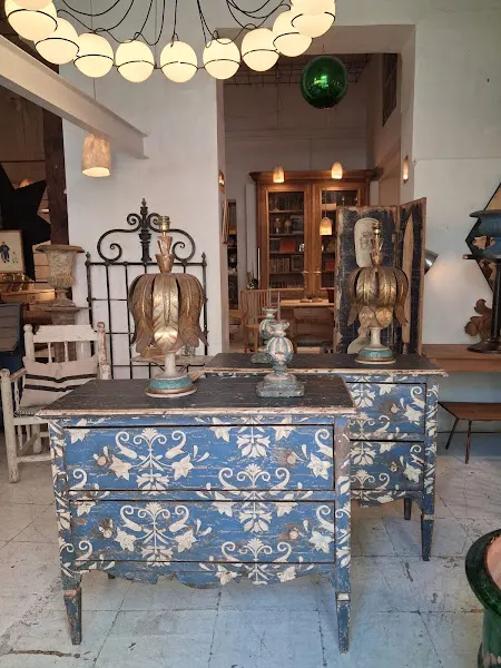 La Europea - Tienda de antigüedades en Madrid - foto 3