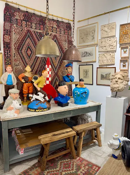 DUINO • arte y antigüedades • art and antiques