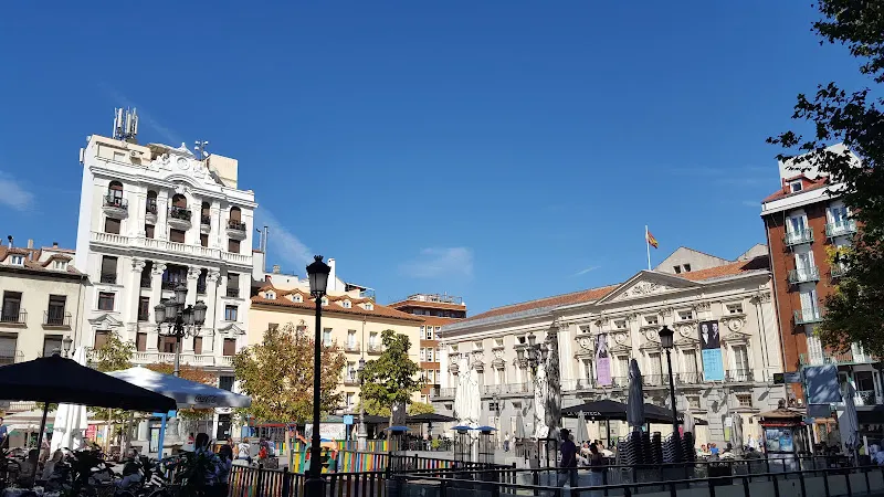 Aparcamiento Plaza de Santa Ana - Aparcamiento cubierto en Madrid - foto 2