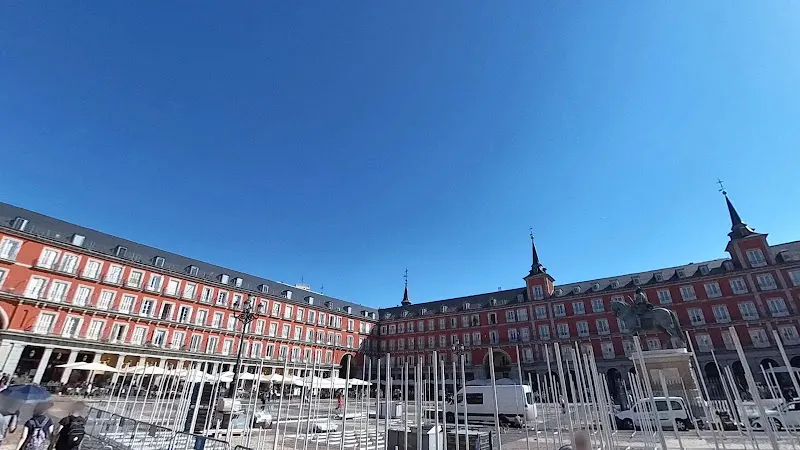 Parking EMT Plaza Mayor - Aparcamiento cubierto en Madrid - foto 3
