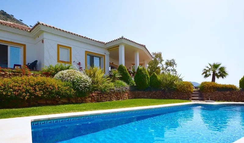 Villa Surveyors - Madrid
