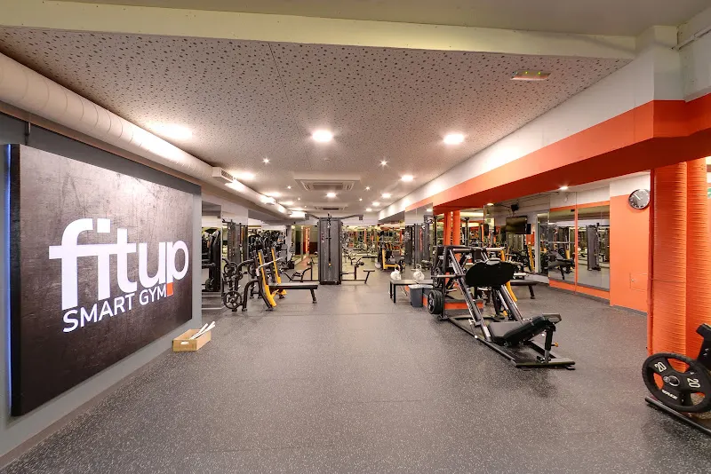 Gimnasio VivaGym Alberto Aguilera - Gimnasio en Madrid - foto 3