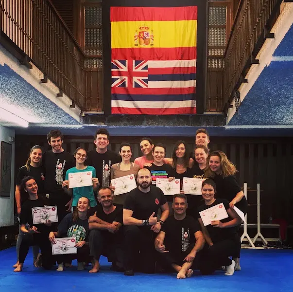 Escuela de Artes Marciales, MMA y defensa personal