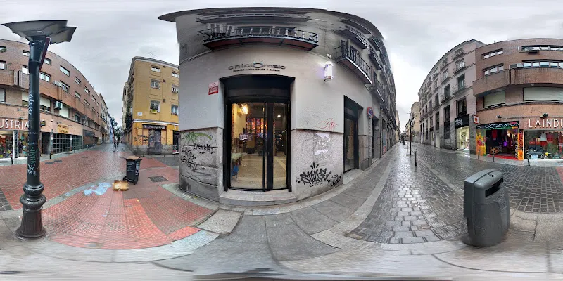Peluqueria caballeros - Chico Malo - Barberia en Madrid - Barbería en Madrid - foto 2