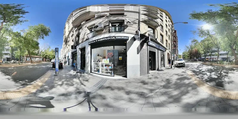 Óptica y Audiología Juan Bravo - Óptica en Madrid - foto 2