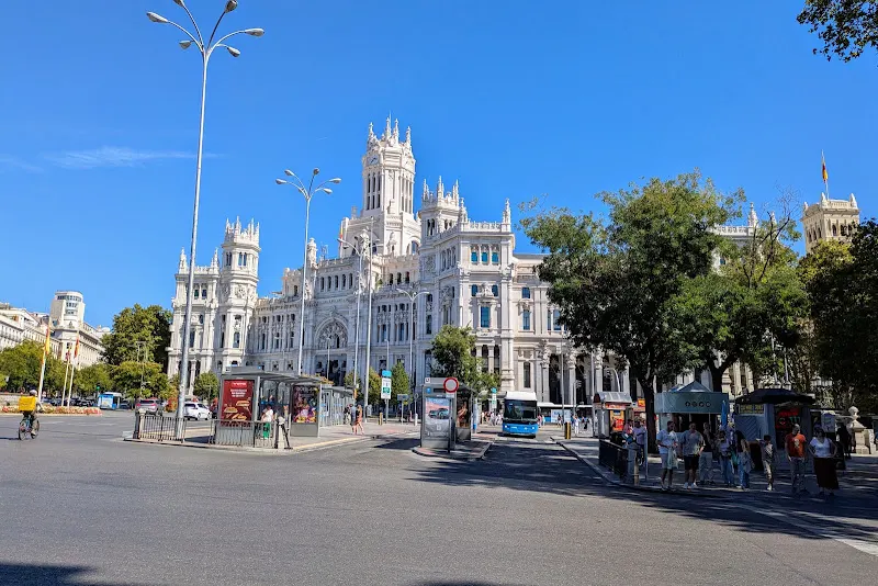 Cibeles - Estación de autobuses en Madrid - foto 2