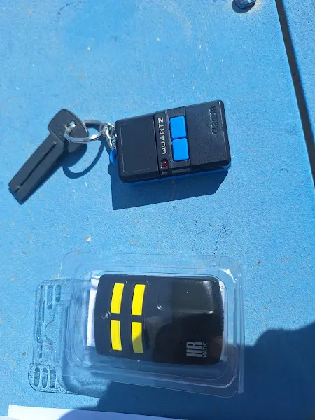 MANDOS ESMA - Proveedor de puertas para garaje en Torrejón de Ardoz - foto 2
