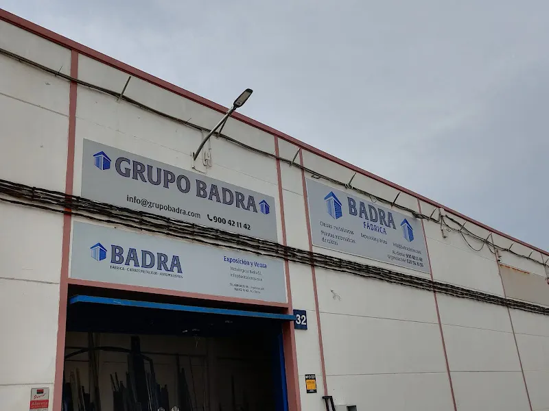 Badra | Cierres Metálicos | Puertas automáticas de Cristal