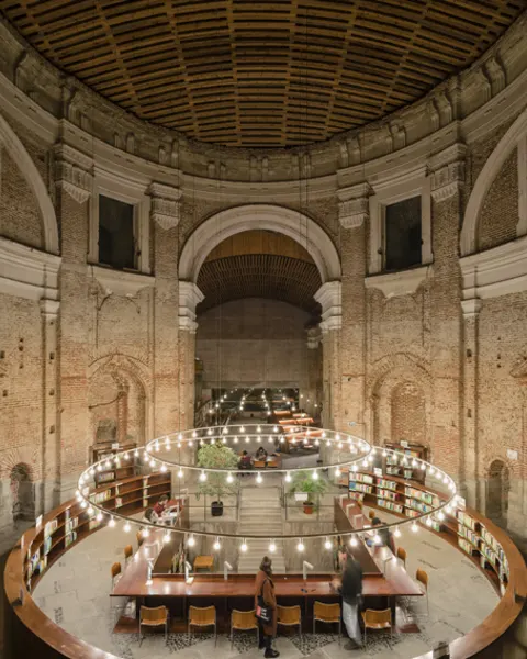 Biblioteca Escuelas Pías - UNED - Madrid