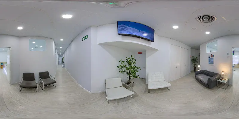 Clínica Dental Madrid Río - Dentista en Madrid - foto 2