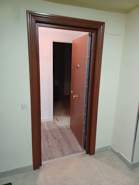 Solyseg | Puertas Acorazadas Cabma centro de seguridad Móstoles | - Mostoles