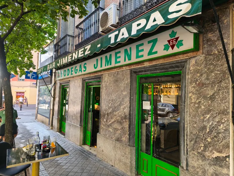 Bodegas Jiménez - Bar en Madrid - foto 2