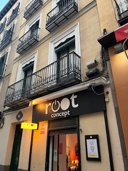 Root Concept | Vinos Naturales, Catas y Café de Especialidad en Malasaña Madrid - Tienda de vinos en Madrid - foto 2