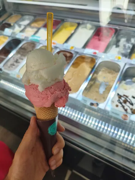 Bajocero, Helados Y Pasteles Artesanos