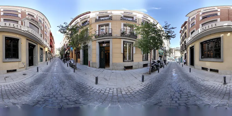 Carmen María Mayz - Tienda de ropa en Madrid - foto 2