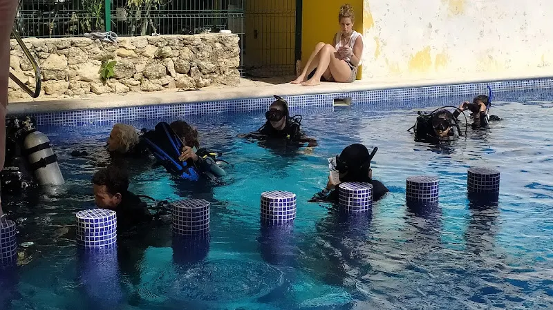 Escuela de buceo Skyline