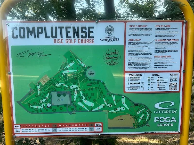 Campo de Disc Golf - Universidad Complutense DG Course - Parque en Madrid - foto 2