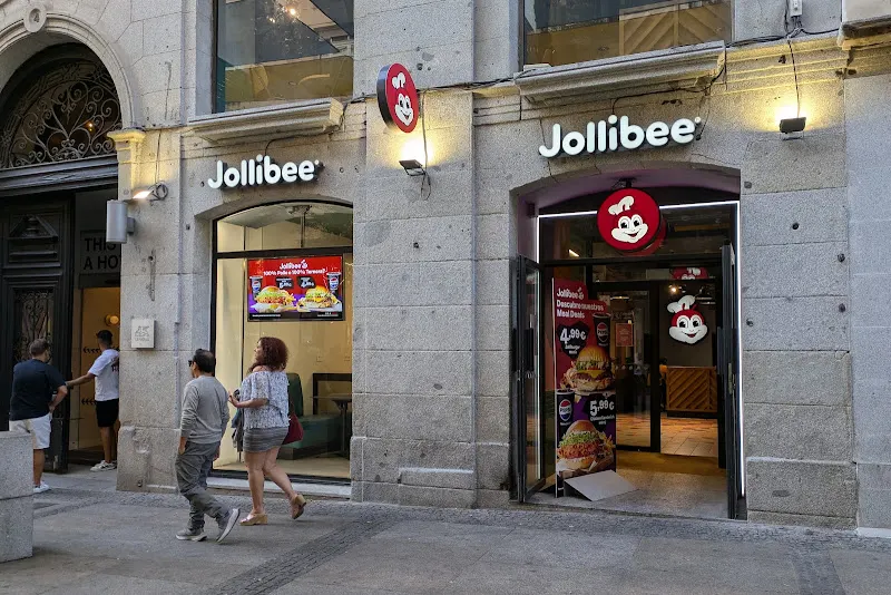 Jollibee - Restaurante filipino en Madrid - foto 2