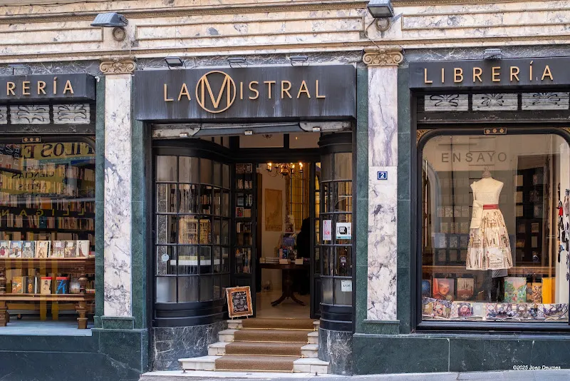 Librería La Mistral - Librería en Madrid - foto 2