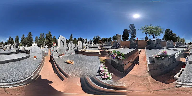 OFICINAS del Cementerio de la Almudena (SFM)