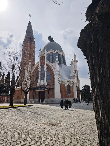 Cementerio de la Almudena (SFM) - Entrada de O'donnell