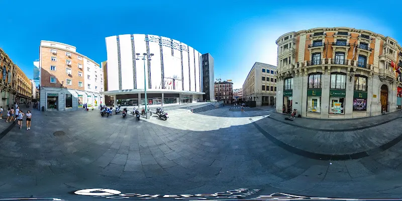 El Corte Inglés Preciados - Centro comercial en Madrid - foto 2