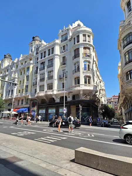 Centro Cultural de los Ejércitos - Lugar de interés histórico en Madrid - foto 2