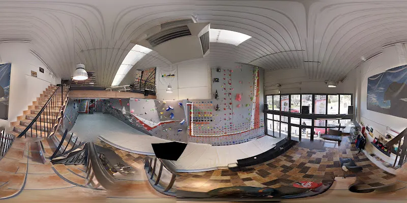 Awesome Boulder Center - Fuenlabrada