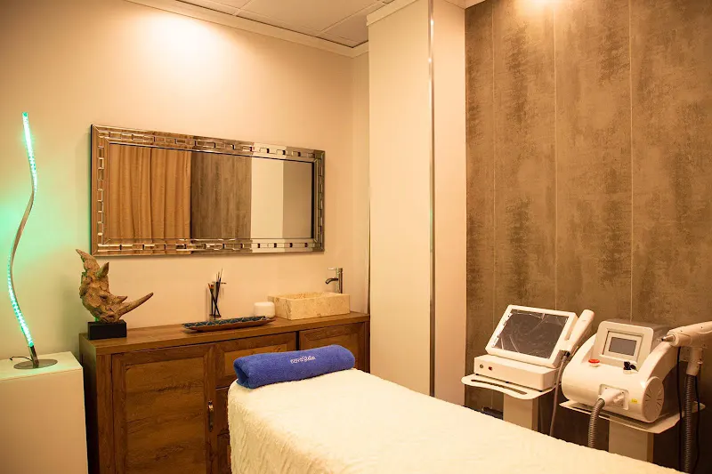 Clinicas Novastetic - Madrid