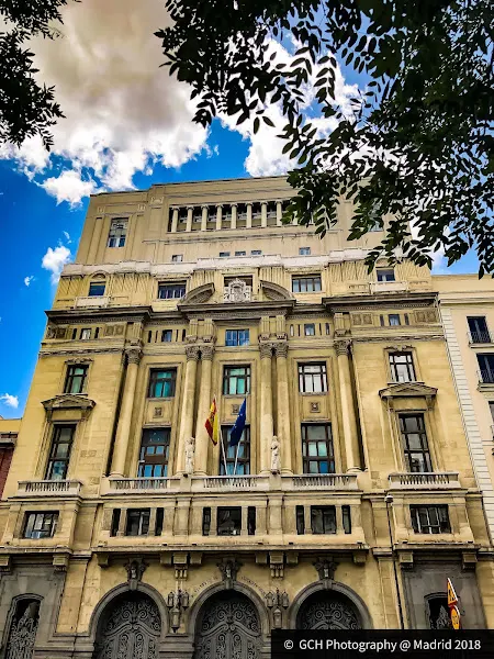 Ministerio de Educación y Formación Profesional - Universidad en Madrid - foto 2
