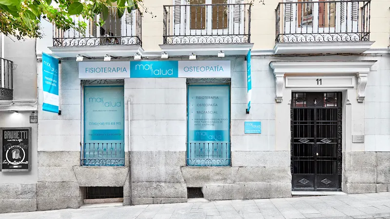 MASSALUD - Fisioterapia y Osteopatia - Especialistas en Tratamiento Voz y Artes Escénicas. - Clínica de fisioterapia en Madrid - foto 2
