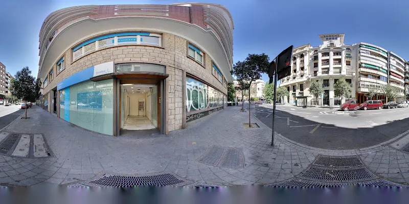 Centro Médico Sanitas Conde Duque - Centro médico en Madrid - foto 2