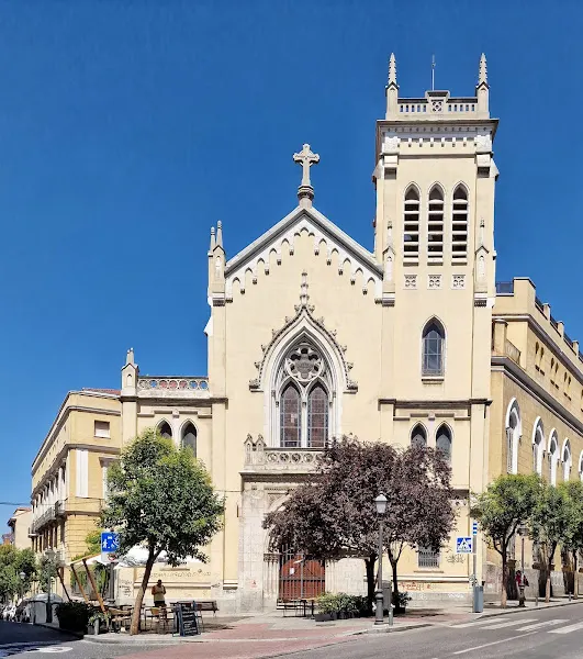 Iglesia de las Religiosas de María Inmaculada (Casa Madre) - Iglesia católica en Madrid - foto 2