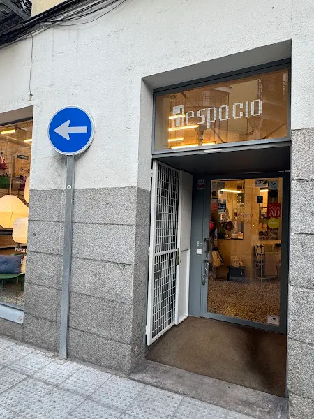 DESPACIO CONCEPT STORE - Tienda de accesorios de moda en Madrid - foto 2