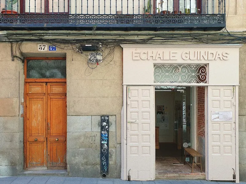 Galería Échale Guindas - Galería de arte en Madrid - foto 2