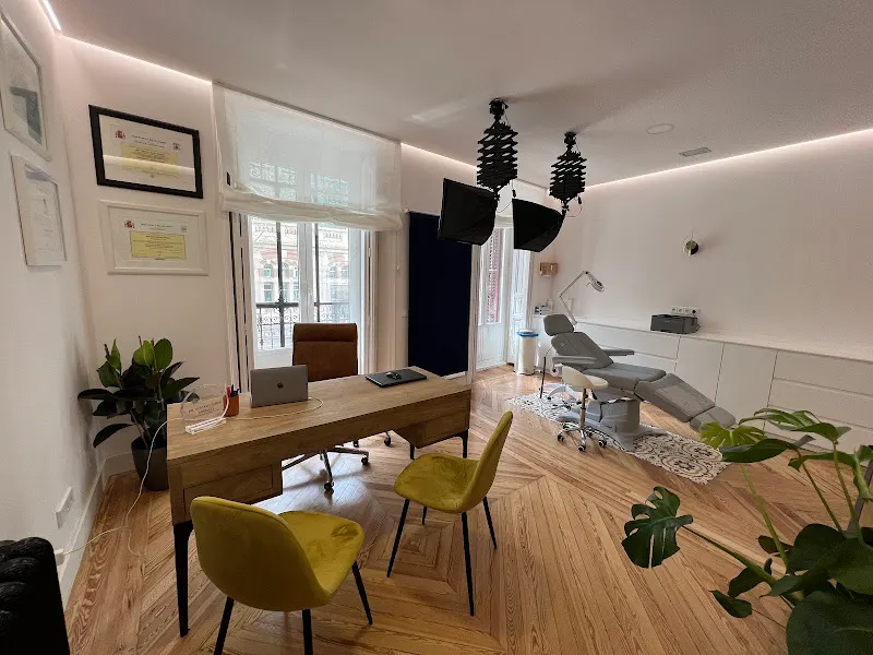 🥇Clínica Rinoplastia en Madrid | Dr. Gustavo Sordo - Cirujano plástico en Madrid - foto 2