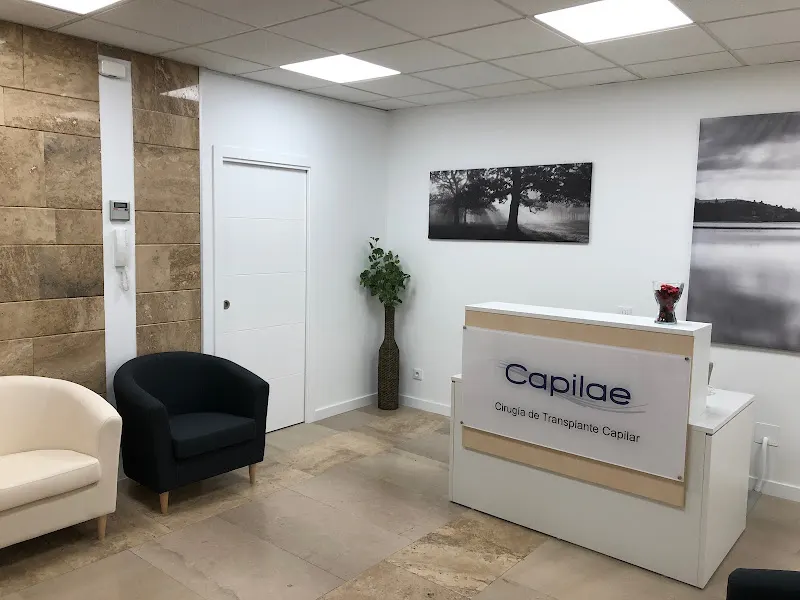 Capilae - Clínica de trasplante capilar en Madrid - foto 2