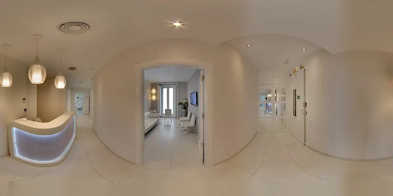 CLÍNICA DENTAL ESCARIZ - Dentista en Madrid - foto 2